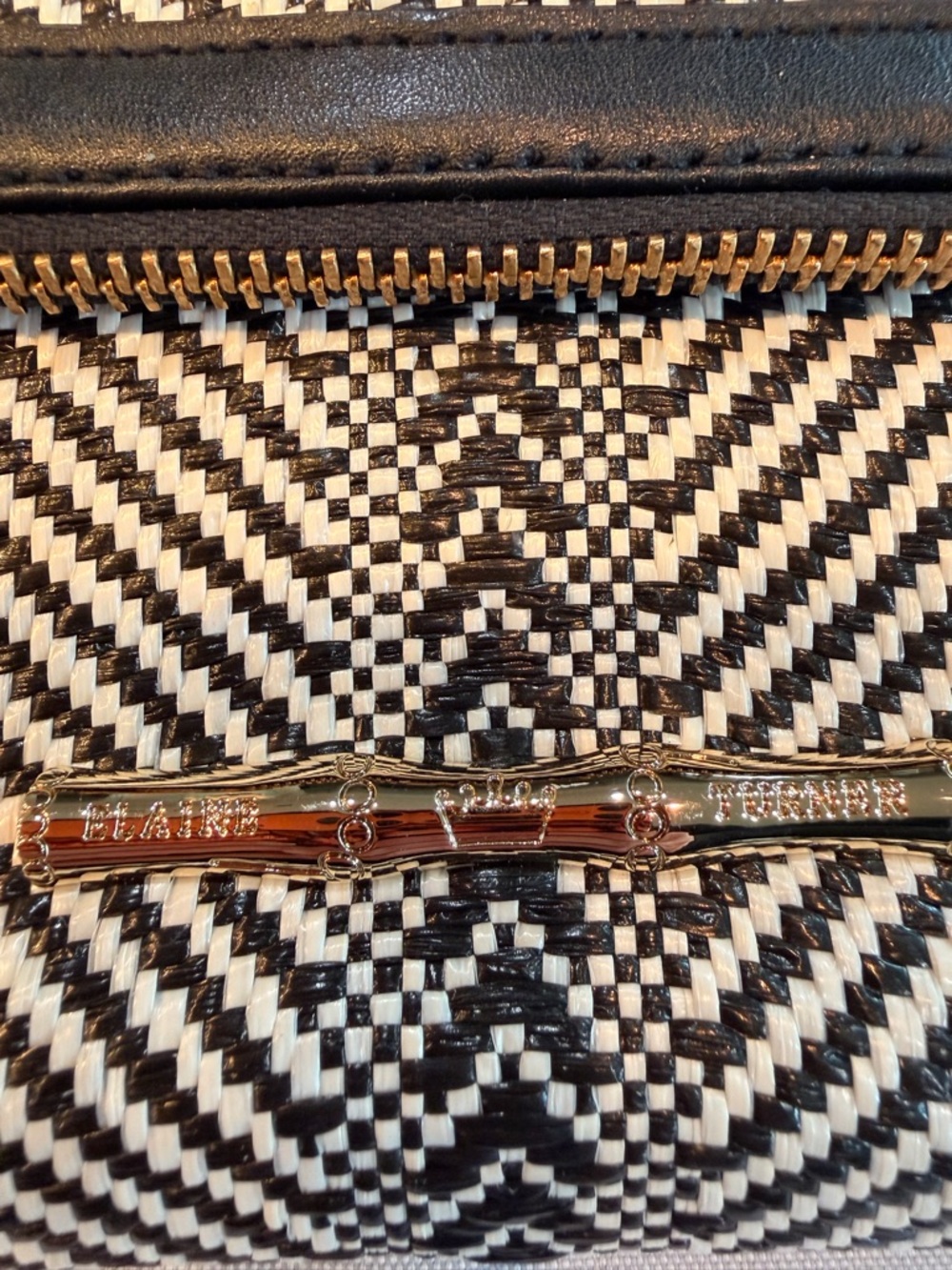 Elaine Turner Black and White Chevron Crossbody Red Interior with Mirror - Picture 3 of 11
